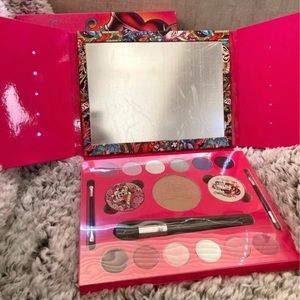 New Limited Edition Ed Hardy Vanity Palette Rare